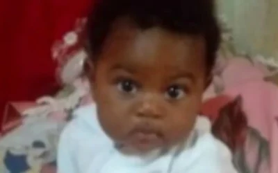 Mulher Condenada por Homicídio de Bebê em Ritual Delirante: Alegações de ‘Chip da Besta’ Levam à Prisão