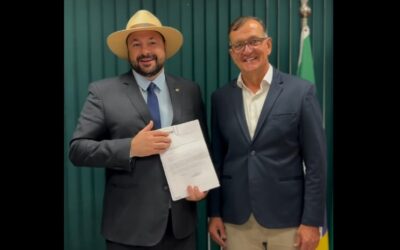 Deputado Geraldo Mendes e o prefeito de Tibagi, Rildo Leonardi (Foto: Reprodução/GM)