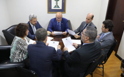 Orçamento 2025: Comissão aprova alterações cruciais na Lei Orçamentária Anual