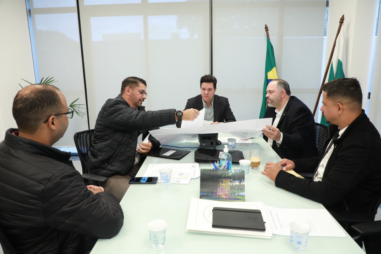 Deputado Artagão Júnior intermediou várias reuniões com o secretário Guto Silva (Secid)