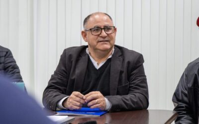 Prefeito de Douradina, Oberdam José de Oliveira está sendo questionado pelos altos gastos em áudio e vídeo (Foto: Redes Sociais)