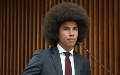 Prerrogativas de Renato Freitas são suspensas por 30 dias