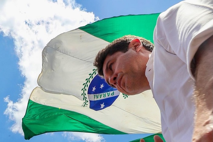 Alexandre Curi continua em alta entre os paranaenses