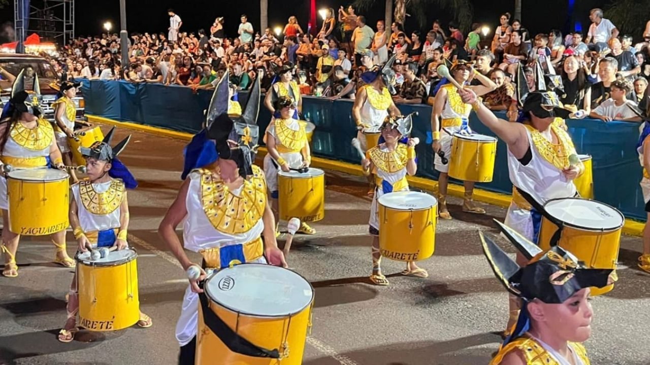 Carnaval em Puerto Iguazú — Foto: H2FOZ