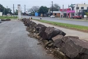 080526-muro-pedras-misiones-online