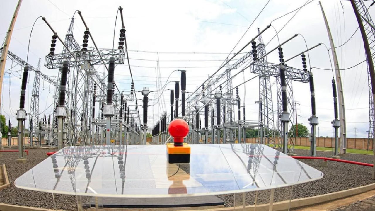 Paraguai bate recorde de consumo de energia elétrica — Foto: H2FOZ