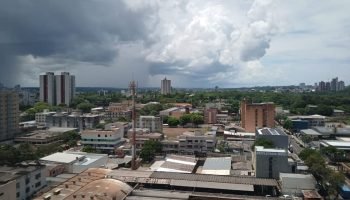 Vazão das Cataratas do Iguaçu — Foto: Vazão das Cataratas do Iguaçu. Gráfico: Co
