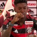 Vitão emocionado em apresentação no Flamengo — Foto: Reprodução/Flamengo TVVitão