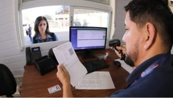 Vacina contra febre amarela — Foto: H2FOZ