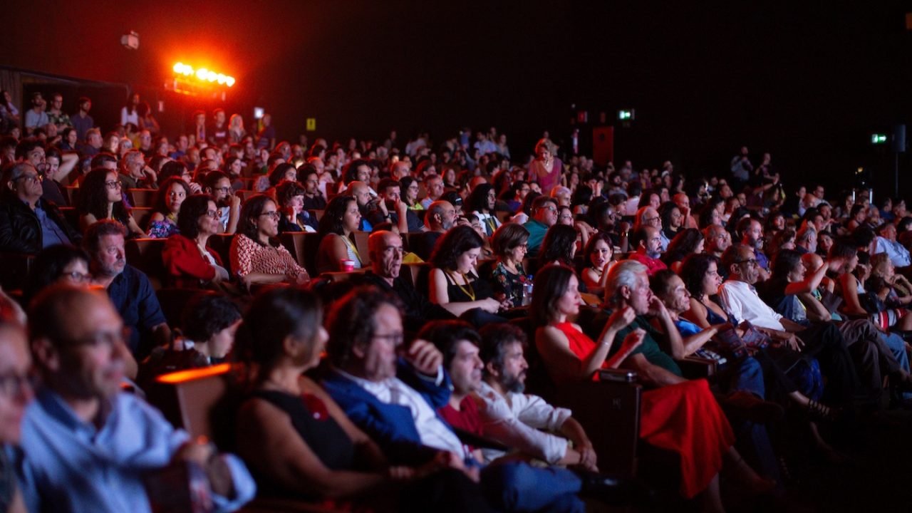 Foto: 1 de 1 Imagem do Cine Brasília lotado para a Abertura do Festival de Brasí