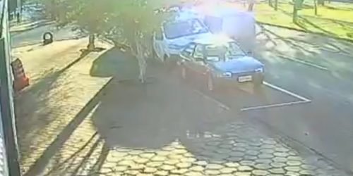 Foto: Logo Tarobá - Branco