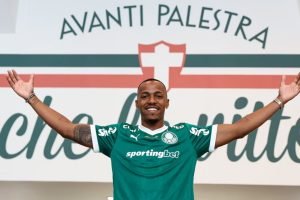 Marlon Freitas durante apresentação no Palmeiras — Foto: FÁBIO MENOTTI/PALMEIRAS