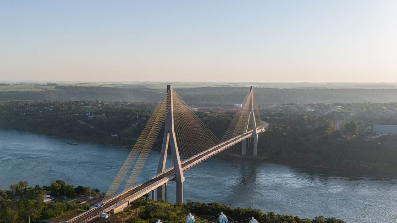Obras do trecho urbano avançaram rápido, mas licitação da ponte sobre o Monday —