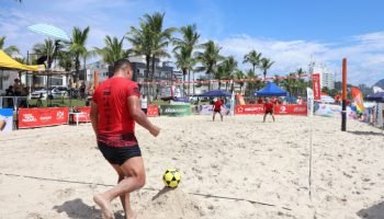 Litoral do Paraná recebe campeões mundiais de futevôlei — Foto: Governo do Paran