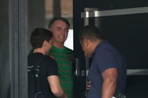 2025-11-21t144942z-434325561-rc211iaapk6d-rtrmadp-3-brazil-bolsonaro