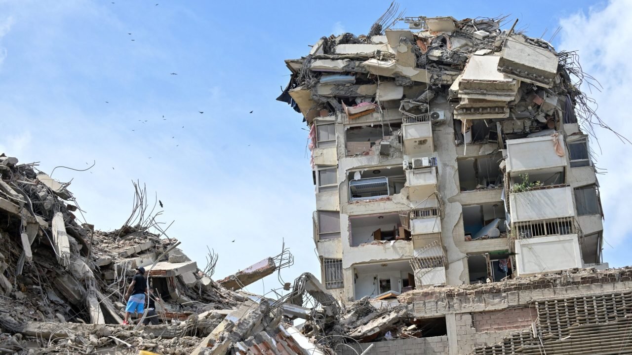 2026-06-25t160451z-1560921923-rc221macznii-rtrmadp-3-venezuela-quake