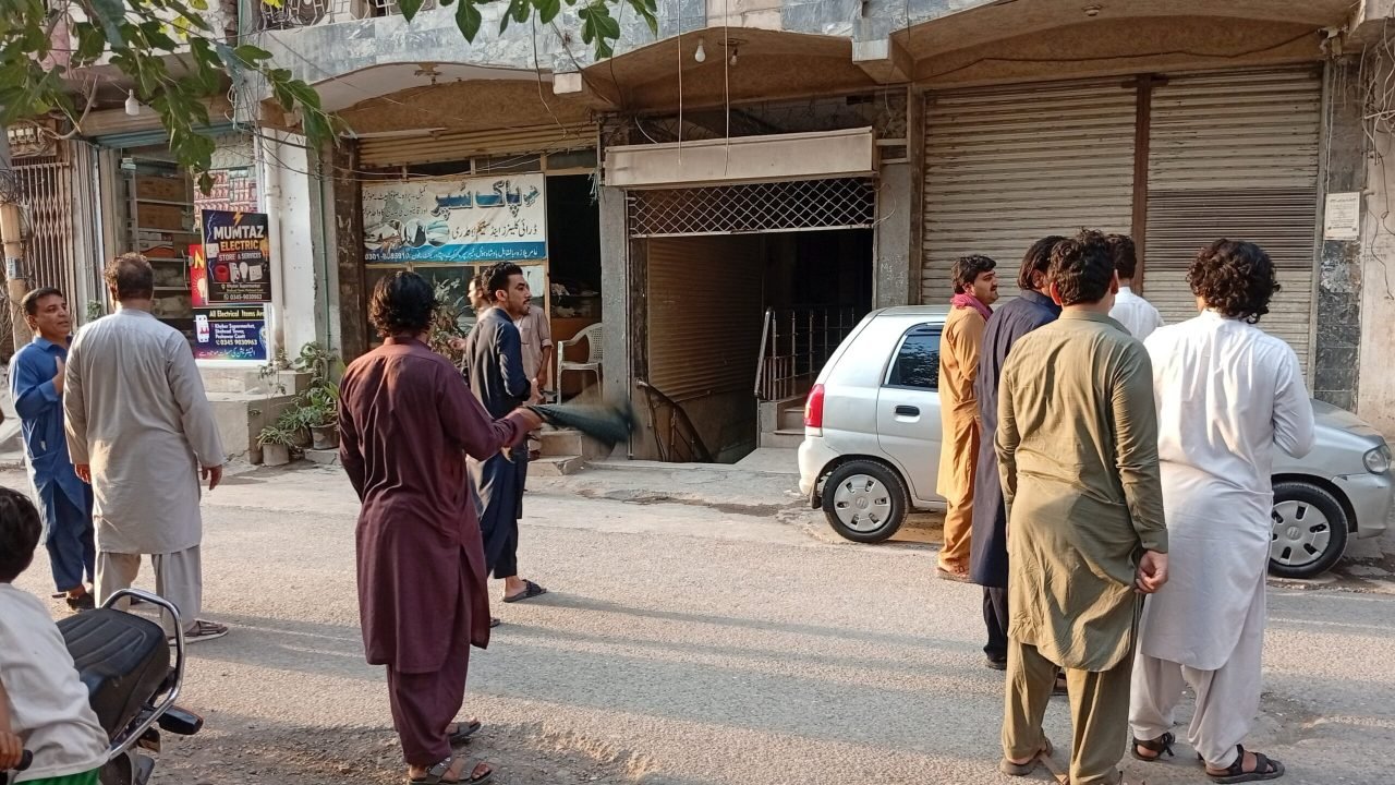 2026-06-27t142244z-1734172098-rc2d2may7l4d-rtrmadp-3-afghanistan-quake-pakistan