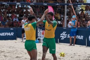 Desafio internacional de Futevôlei no Verão Maior Paraná — Foto: Governo do Para