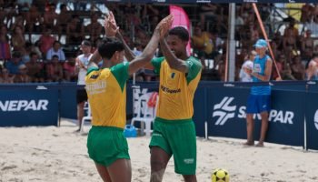 Desafio internacional de Futevôlei no Verão Maior Paraná — Foto: Governo do Para