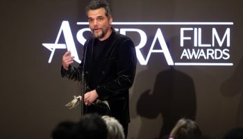 Wagner Moura recebe prêmio no Astra Awards — Foto: 1 de 1 2026 Astra Film Awards