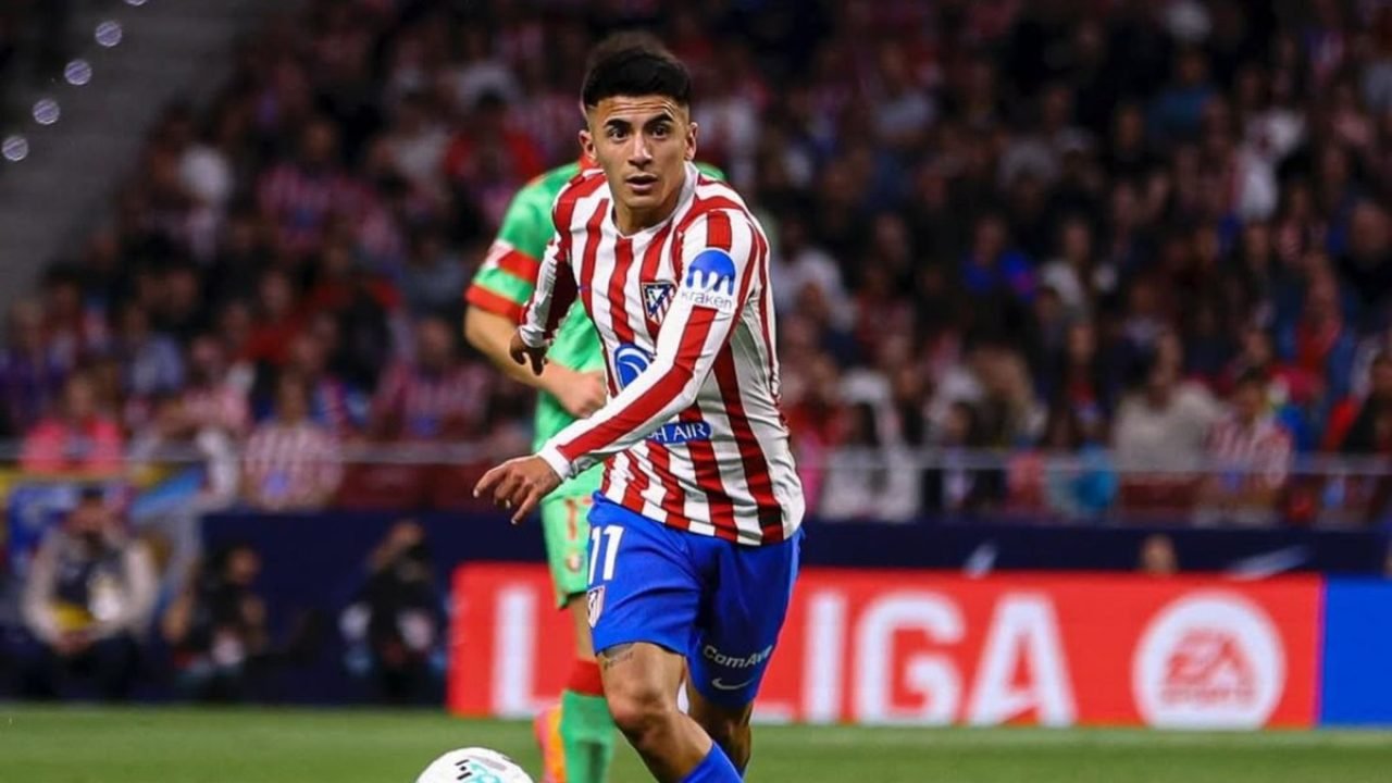 Thiago Almada — Foto: Reprodução/InstagramPalmeiras ganha concorrência de clubes