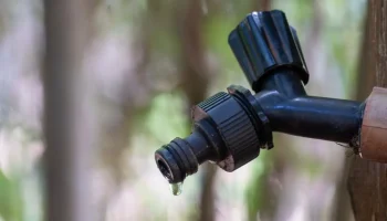 Bairros de Foz do Iguaçu sem água — Foto: H2FOZ