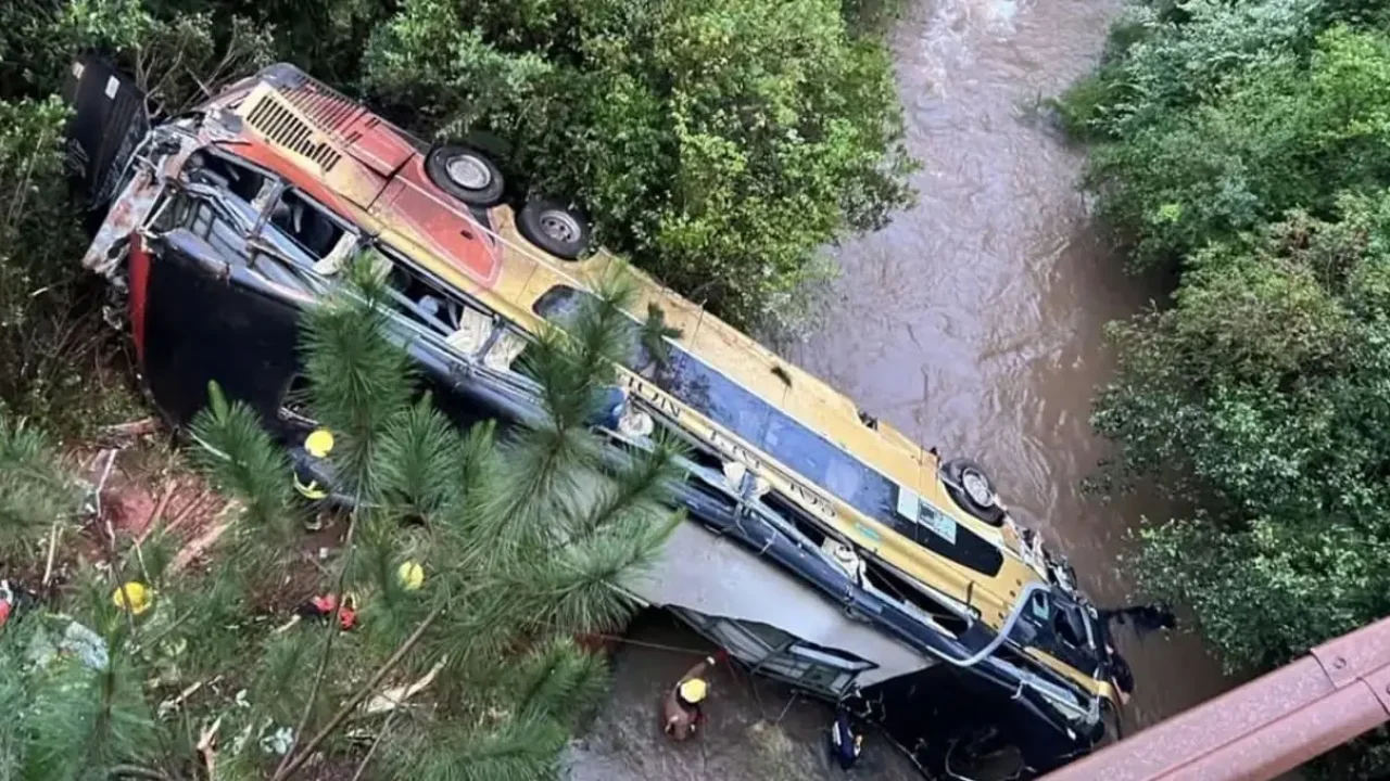 Acidentes de trânsito em Misiones — Foto: H2FOZ
