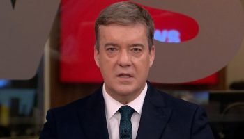 Gata Renata durante a cobertura da GloboNews