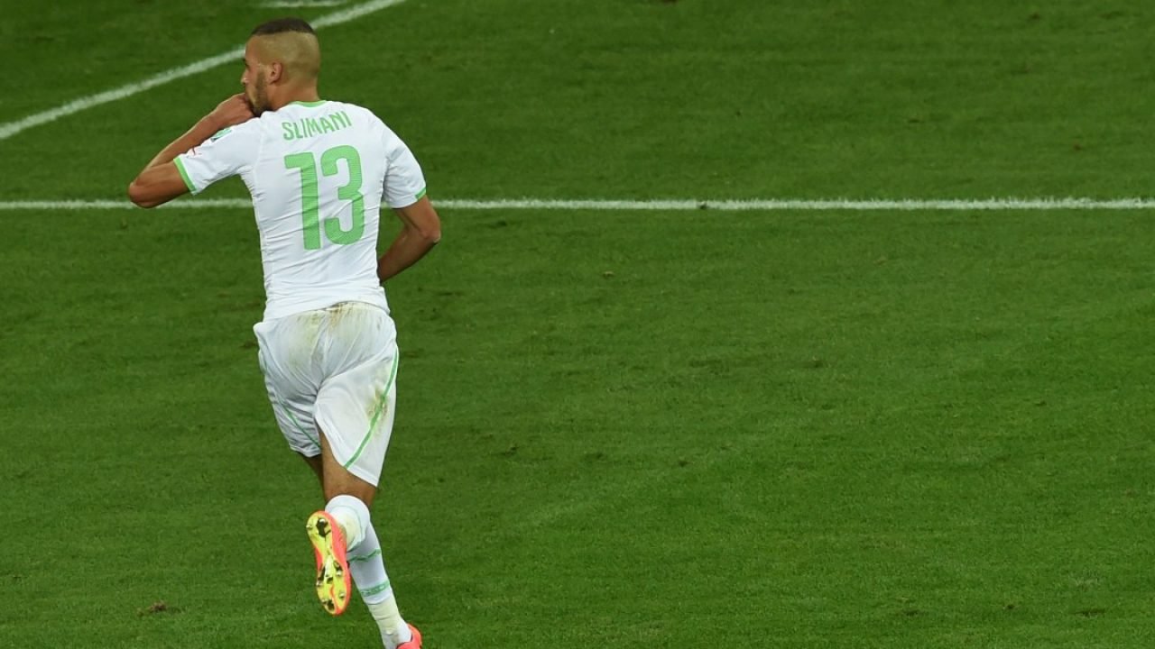 3735239119-slimani-comemora-gol-da-argelia-contra-russia