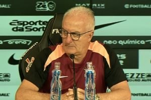 Dorival durante coletiva no Corinthians — Foto: Divulgação/Corinthians TVDorival