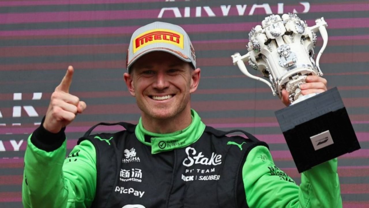 Reações ao pódio de Hülkenberg — Foto: Reprodução/XInternet vai à loucura com pó