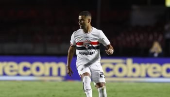 Alisson perdeu espaço no São Paulo e pode ir para o rival Corinthians — Foto: Ru