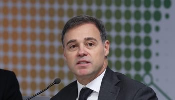 55502069909-cb045cfb5f-k-1