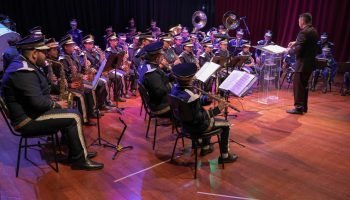 5B1772037845_abumx5D