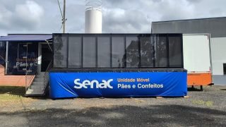 5B1773316876_voica5D