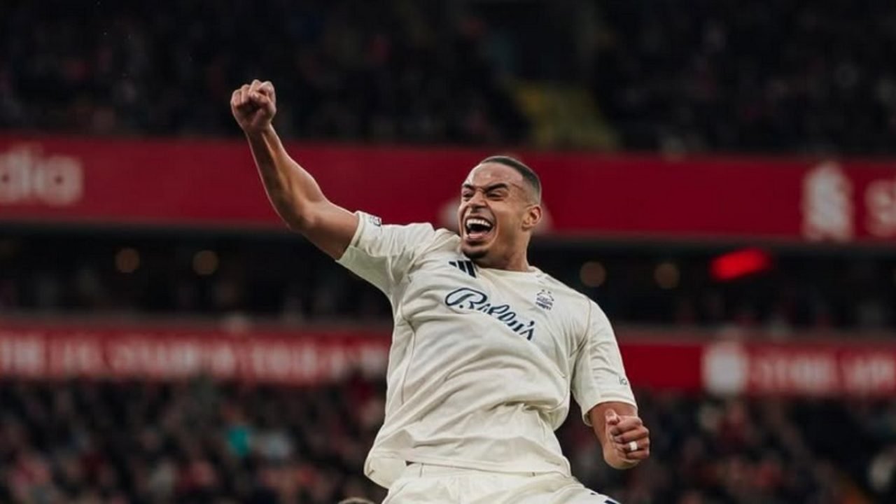 Foto: instagram/murillosantiago40Murillo celebra gol pelo Forest