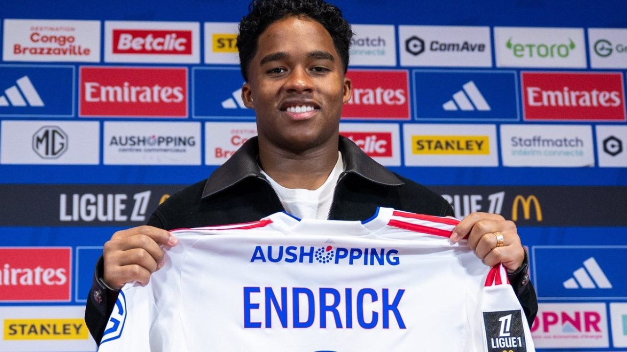 Endrick durante apresentação no Lyon — Foto: Reprodução/X/@DamienLGphotoEndrick