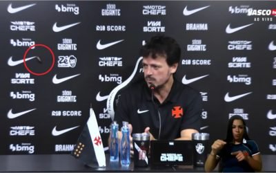 Barata invade coletiva de Fernando Diniz — Foto: Reprodução/YouTube - Vasco TVVi