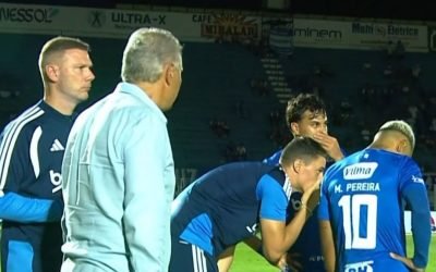 Matheus Bachi, filho de Tite, instruiu jogadores do Cruzeiro durante pausa técni
