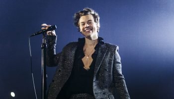 9deba266-harry-styles