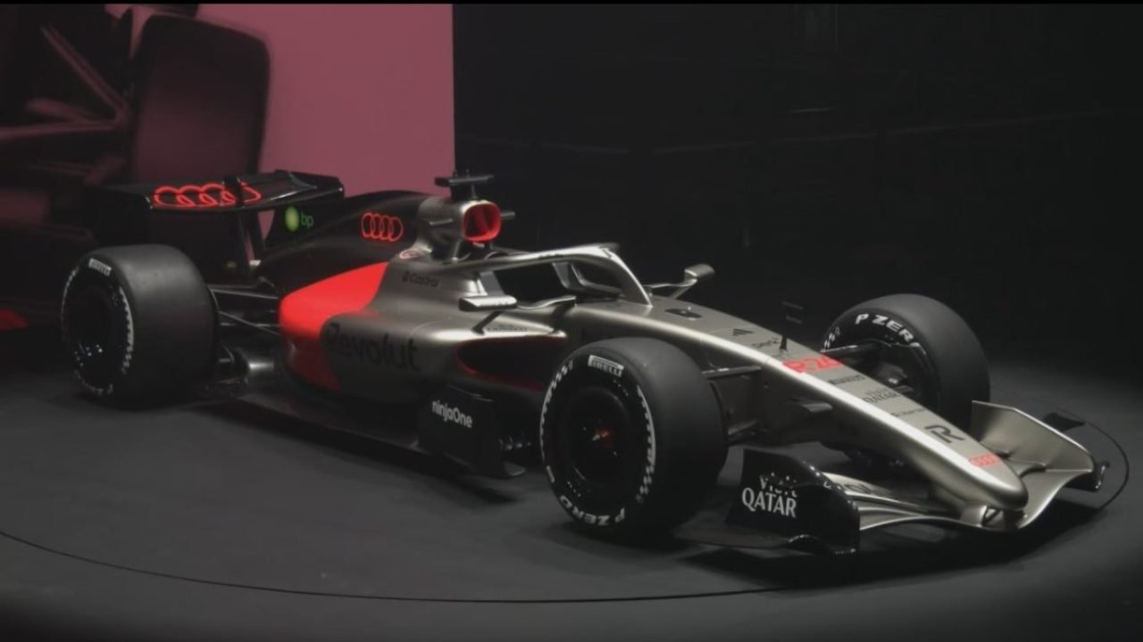 Pintura do R26 da Audi é predominantemente prata, com detalhes em preto e vermel