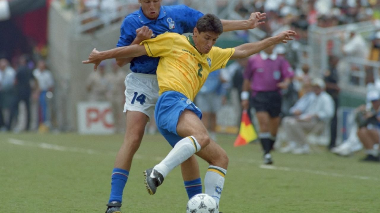 AFP__20251120__82VM2ZQ__v3__MidRes__FblUsaWc1994BrazilItaly