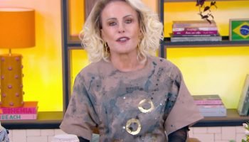 Foto: 1 de 1 Imagem colorida de Ana Maria Braga no palco do Mais Você - Metrópol