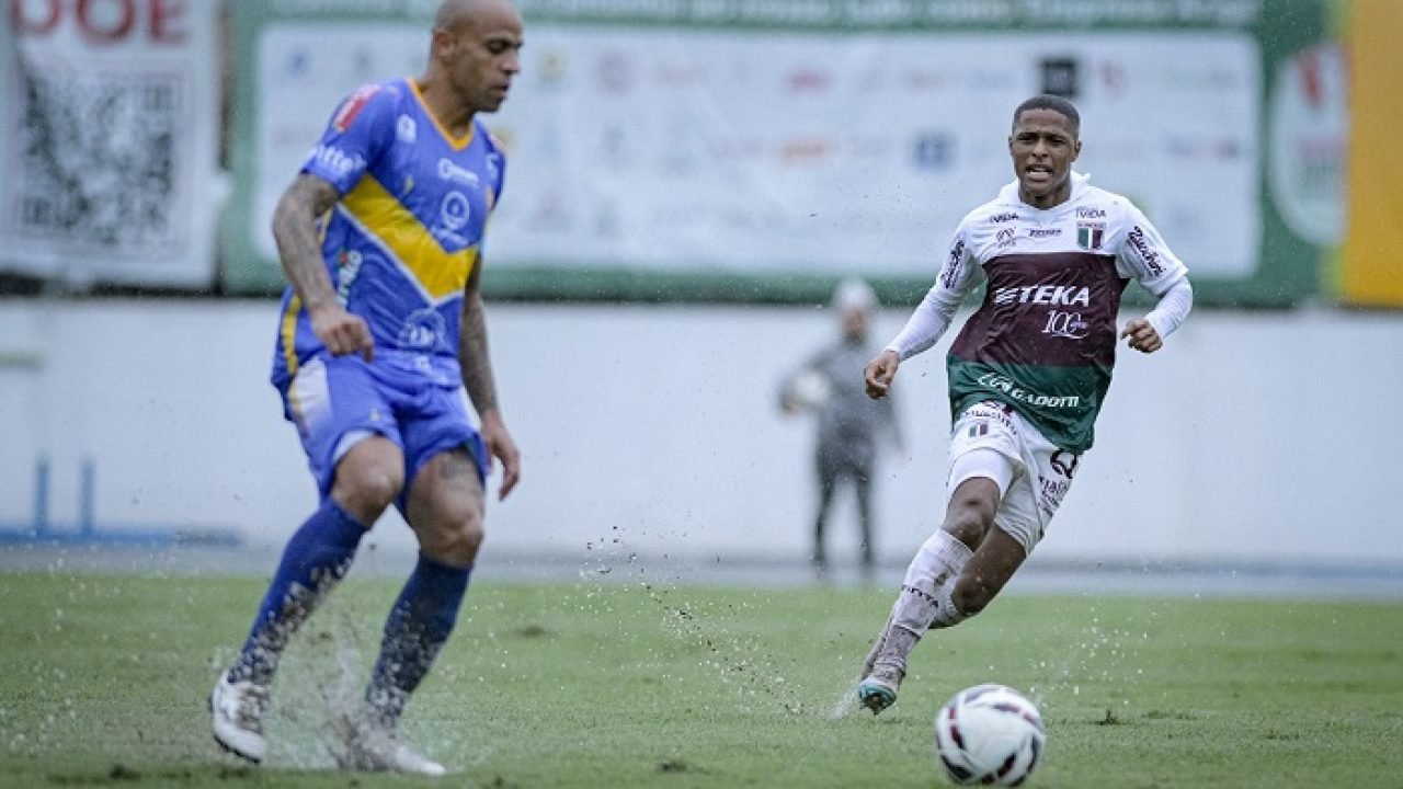 Blumenau-x-Sao-Joseense.jpg