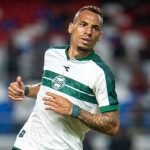 Breno-Lopes-Coritiba.jpg