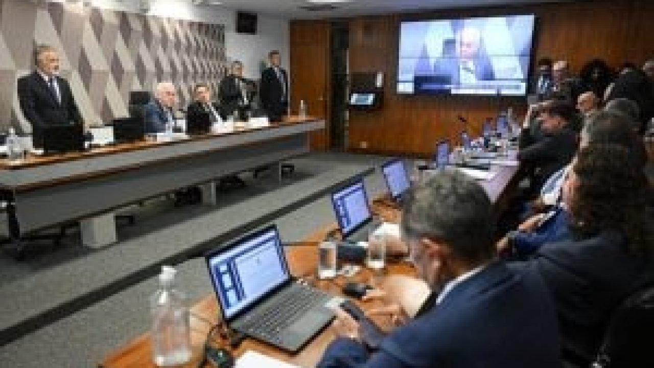 CCJ-do-Senado-300x189-1