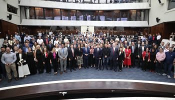 Evento ocorreu na noite desta quinta-feira (23), no Plenário da Assembleia Legis