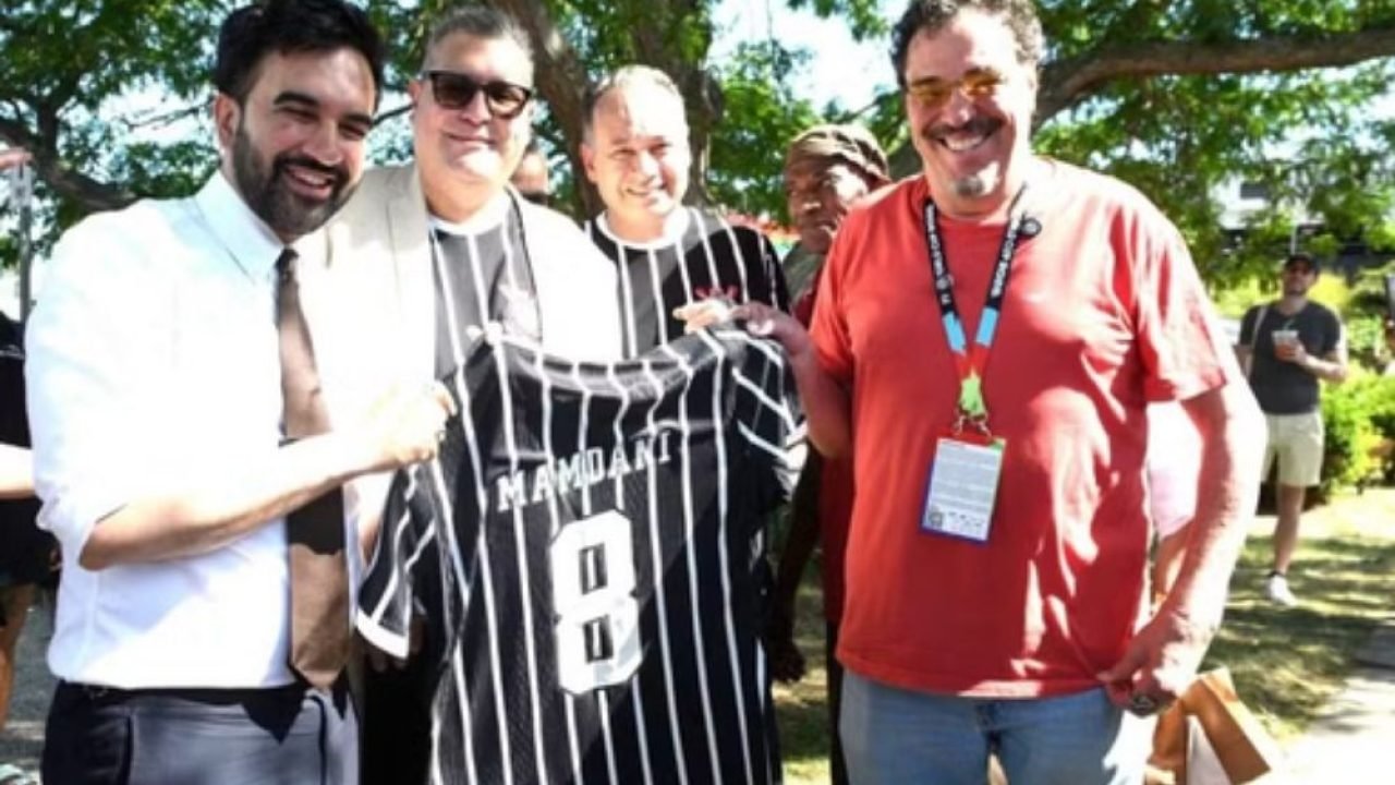Camisa-do-corinthians-prefeito-NY