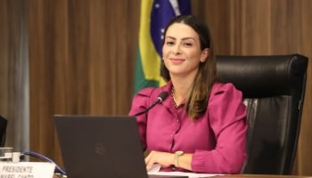 Ch1IYyfqgEtEoOvhVRiqDekUENsAmOnV00vjNHAL