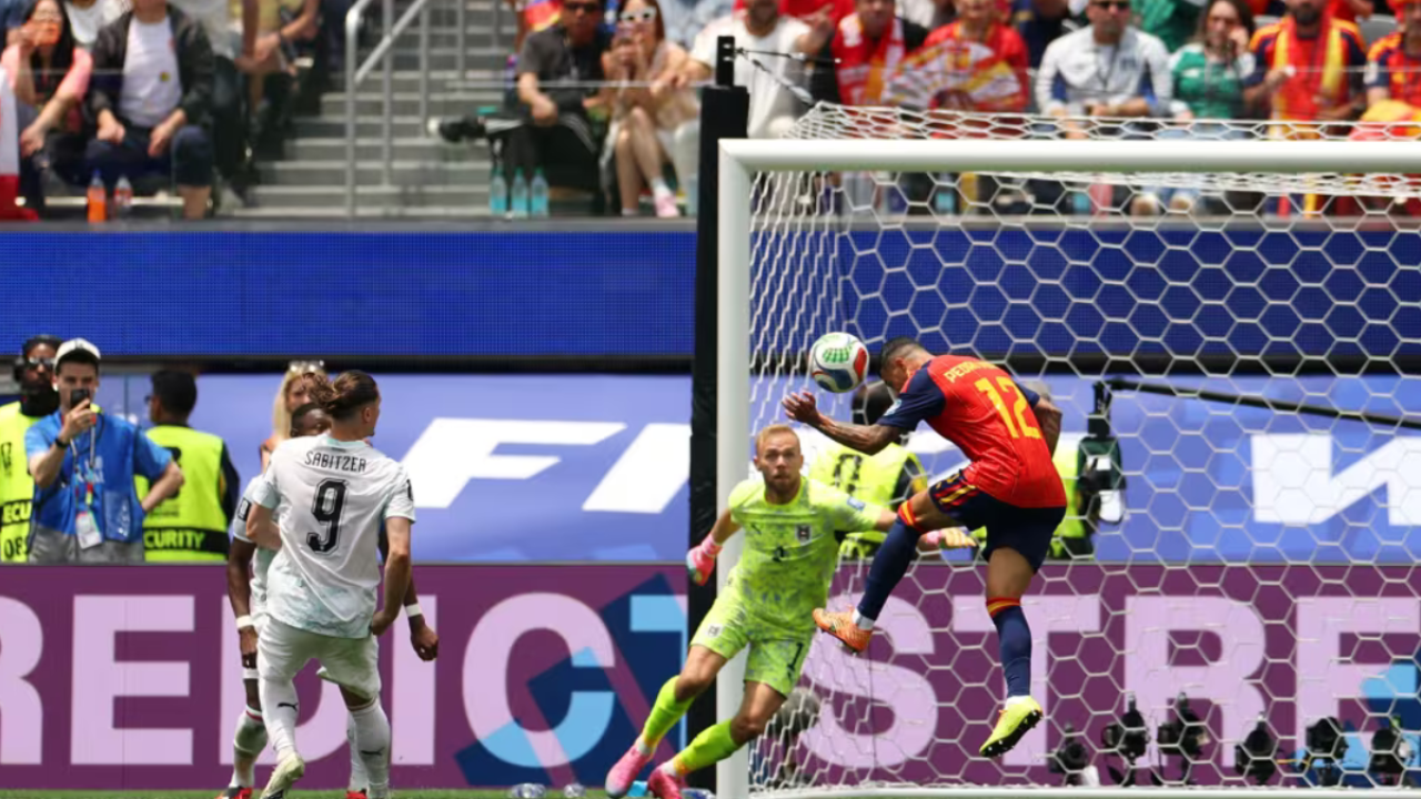 Espanha-derrota-a-Austria-e-garante-vaga-nas-oitavas-sem-sofrer-gols-na-Copa-do-Mundo